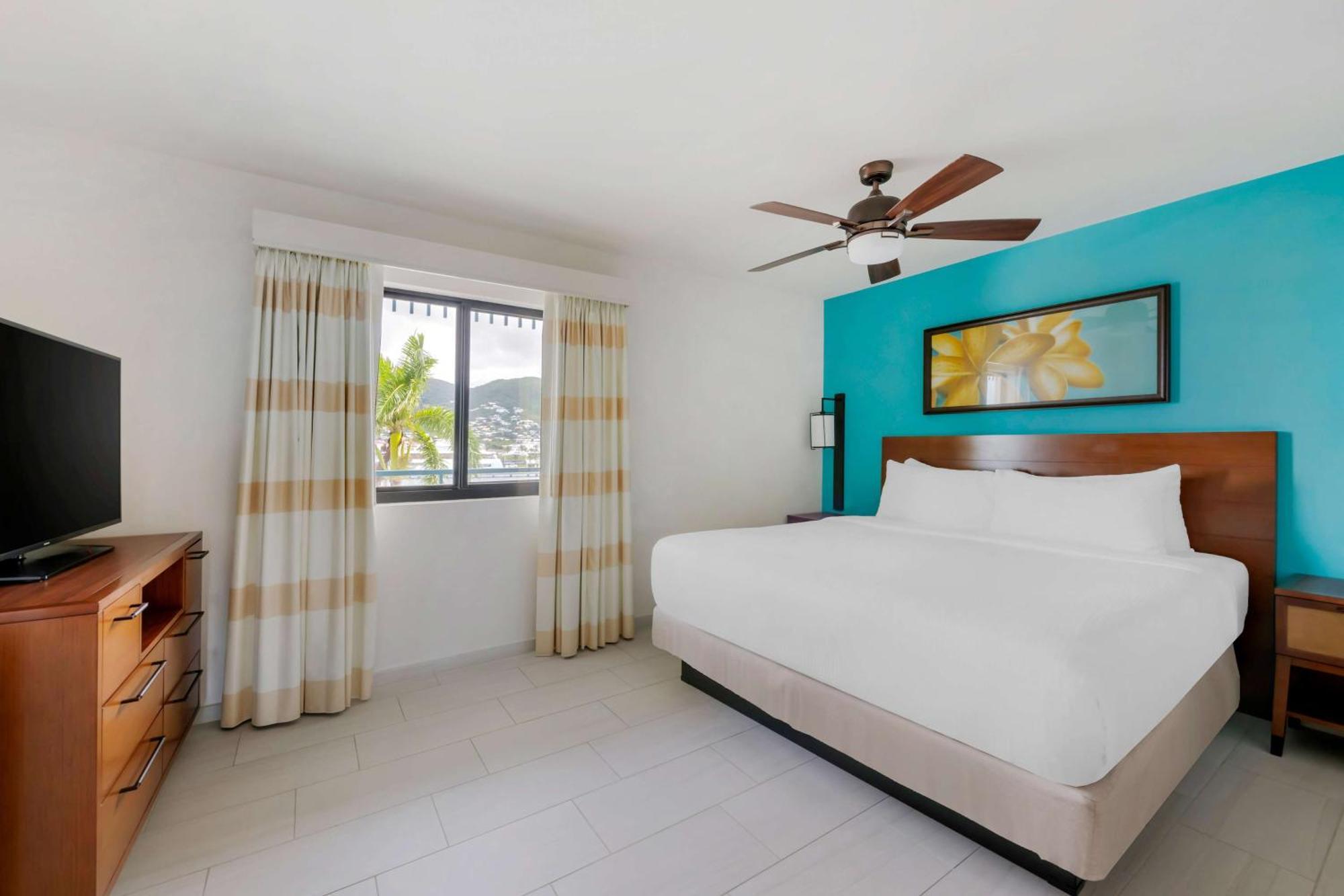 Hilton Vacation Club Royal Palm St Maarten Koolbaai Exterior photo