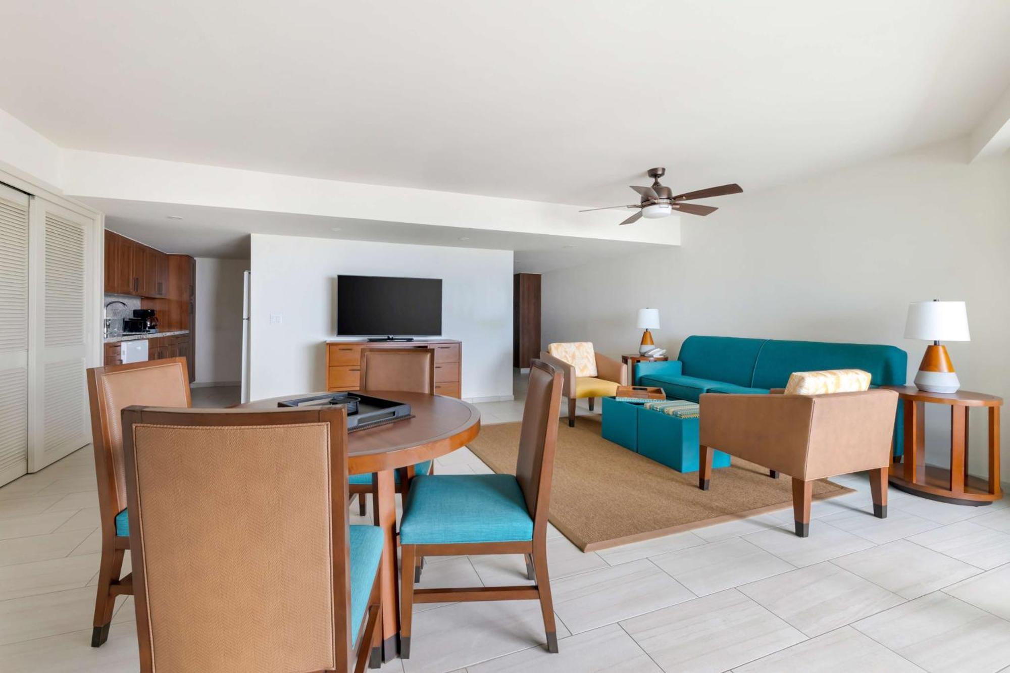 Hilton Vacation Club Royal Palm St Maarten Koolbaai Exterior photo
