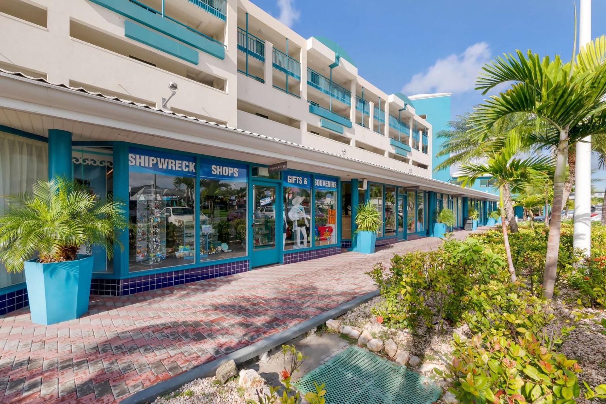 Hilton Vacation Club Royal Palm St Maarten Koolbaai Exterior photo