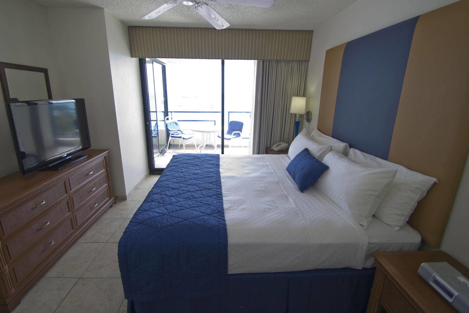 Hilton Vacation Club Royal Palm St Maarten Koolbaai Exterior photo
